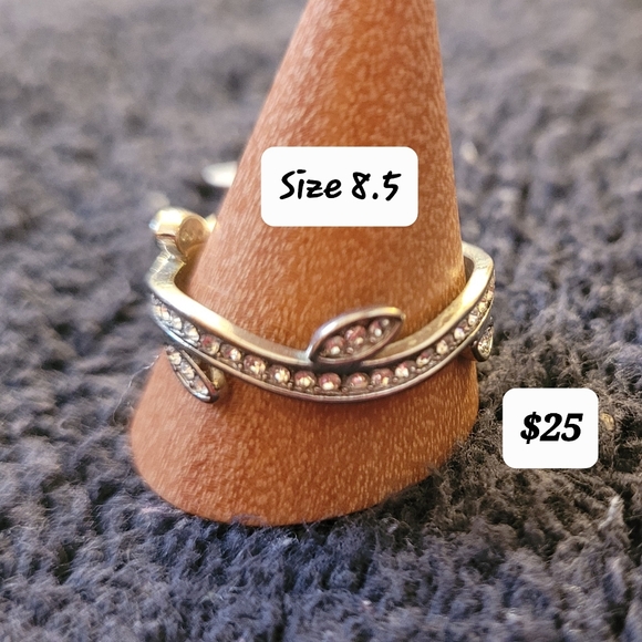 Vintage Ring Size 8.5 - Picture 1 of 1